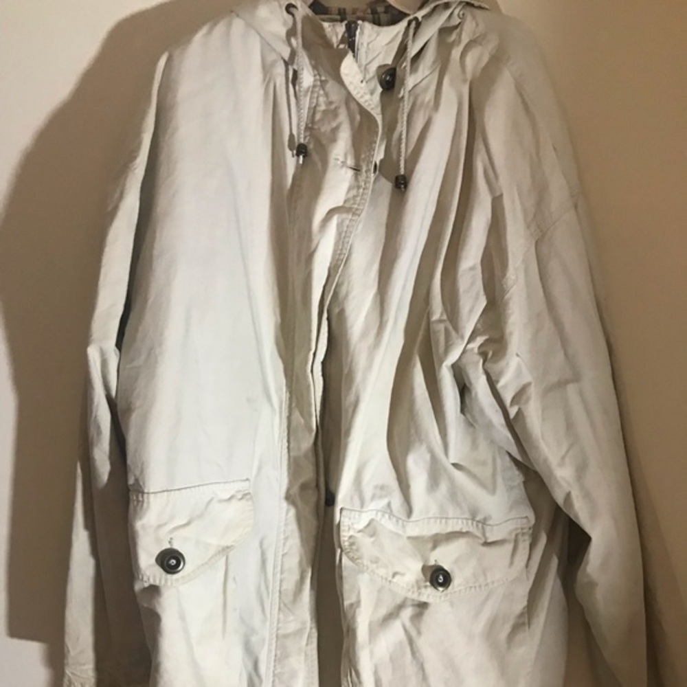 White jacket with hood. Size is medium​